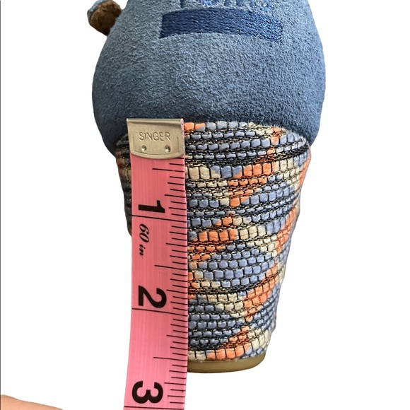 Toms wedge heels size 9 - Picture 5 of 6